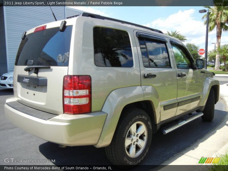 Light Sandstone Metallic / Pastel Pebble Beige 2011 Jeep Liberty Sport