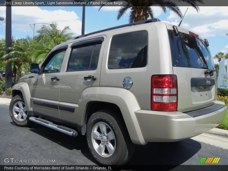 Light Sandstone Metallic / Pastel Pebble Beige 2011 Jeep Liberty Sport