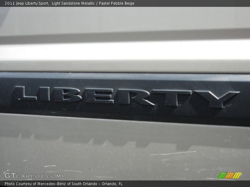 Light Sandstone Metallic / Pastel Pebble Beige 2011 Jeep Liberty Sport