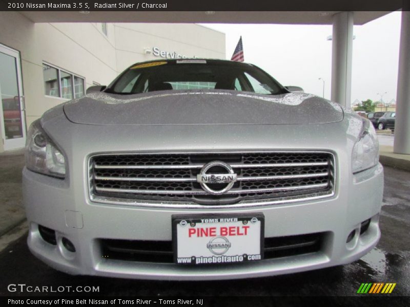 Radiant Silver / Charcoal 2010 Nissan Maxima 3.5 S