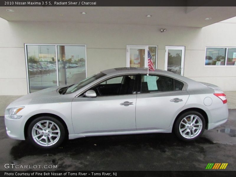 Radiant Silver / Charcoal 2010 Nissan Maxima 3.5 S
