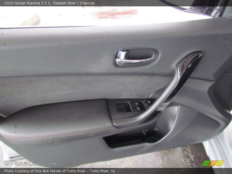 Radiant Silver / Charcoal 2010 Nissan Maxima 3.5 S