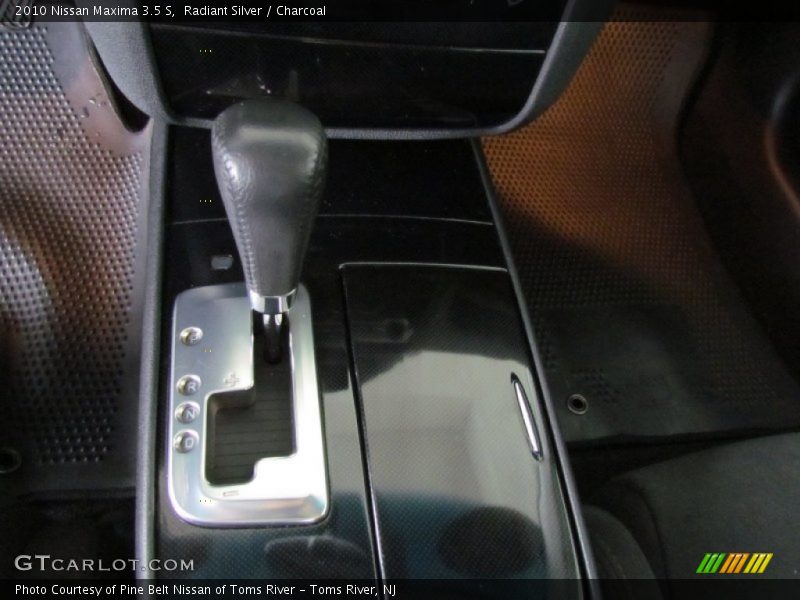 Radiant Silver / Charcoal 2010 Nissan Maxima 3.5 S