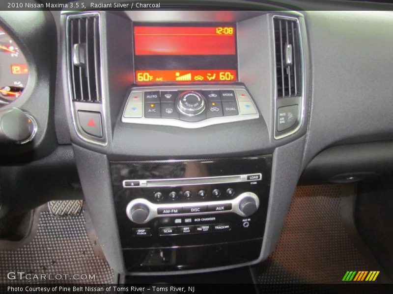 Radiant Silver / Charcoal 2010 Nissan Maxima 3.5 S