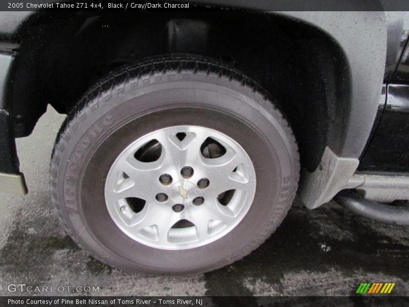 Black / Gray/Dark Charcoal 2005 Chevrolet Tahoe Z71 4x4