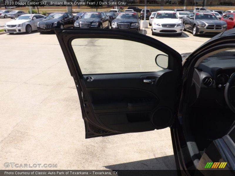 Brilliant Black Crystal Pearl / Dark Slate Gray 2010 Dodge Caliber SXT