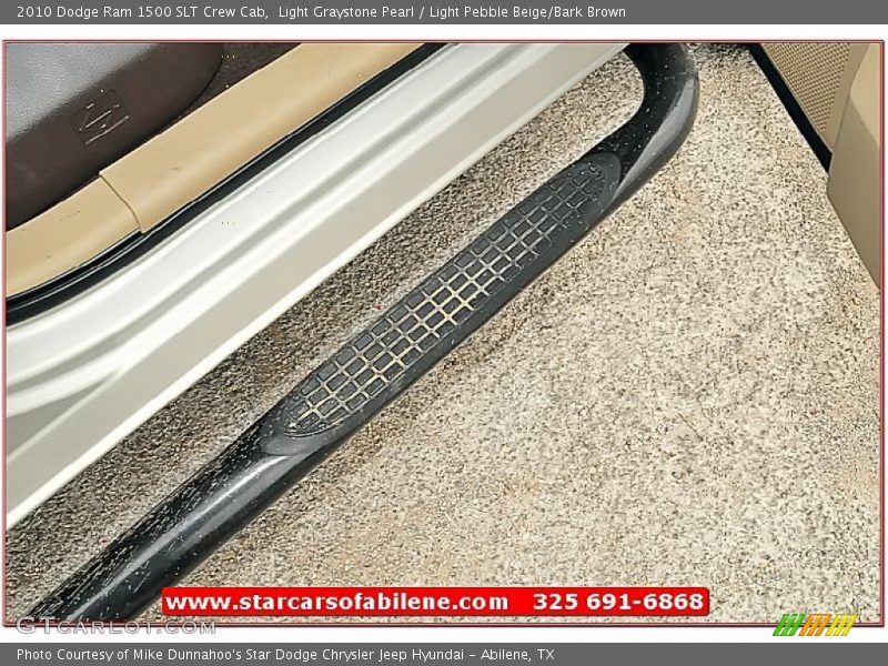 Light Graystone Pearl / Light Pebble Beige/Bark Brown 2010 Dodge Ram 1500 SLT Crew Cab