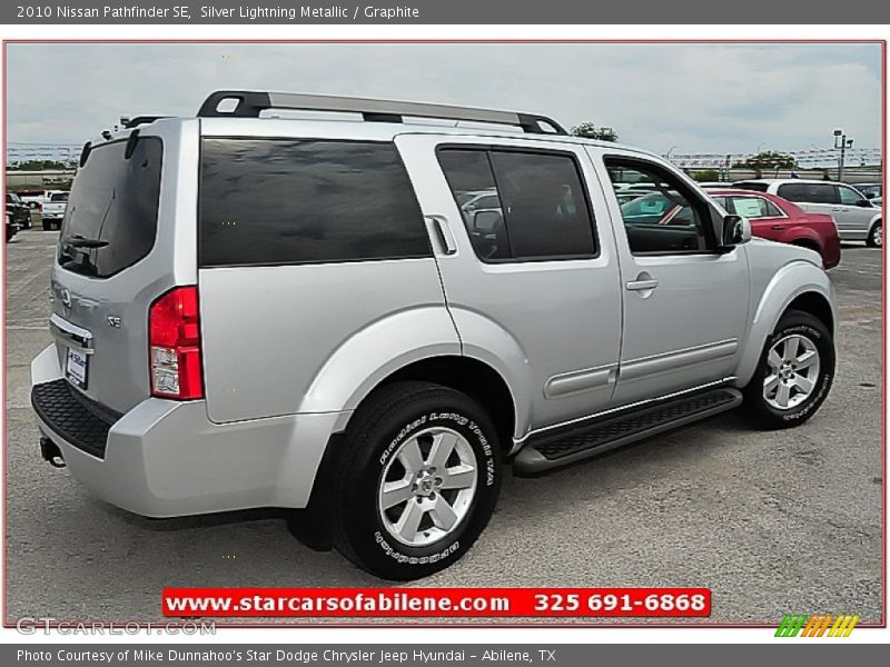 Silver Lightning Metallic / Graphite 2010 Nissan Pathfinder SE