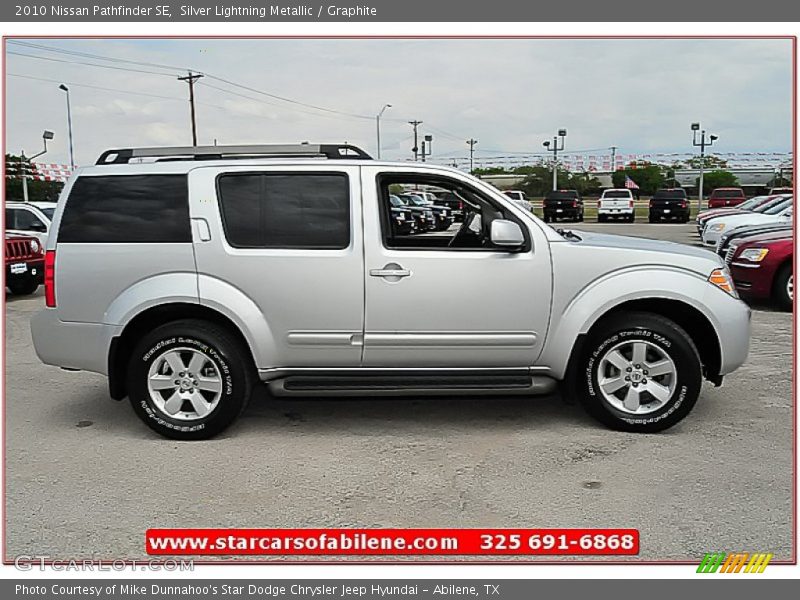 Silver Lightning Metallic / Graphite 2010 Nissan Pathfinder SE