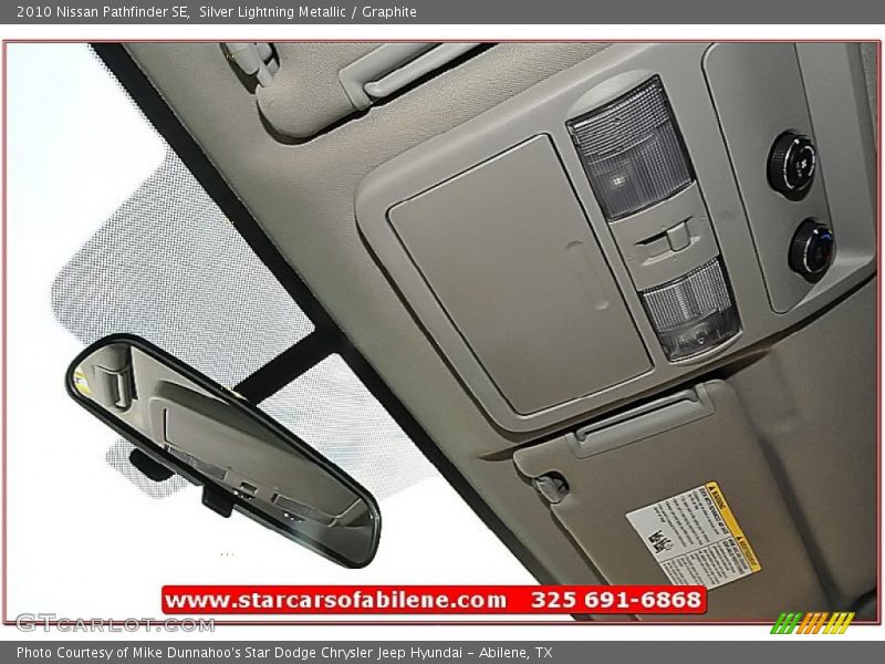 Silver Lightning Metallic / Graphite 2010 Nissan Pathfinder SE