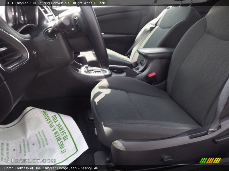 Bright White / Black 2011 Chrysler 200 Touring Convertible