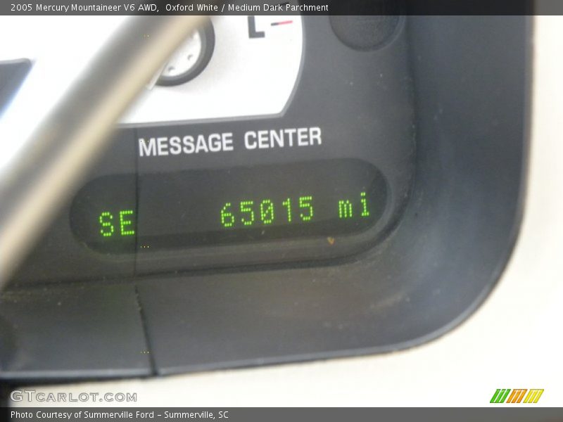 Oxford White / Medium Dark Parchment 2005 Mercury Mountaineer V6 AWD