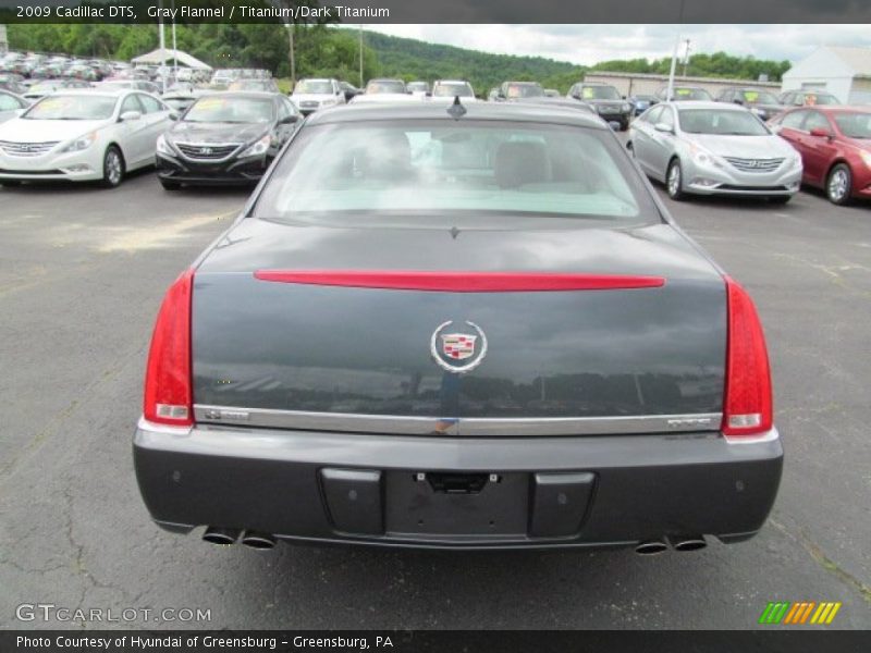 Gray Flannel / Titanium/Dark Titanium 2009 Cadillac DTS