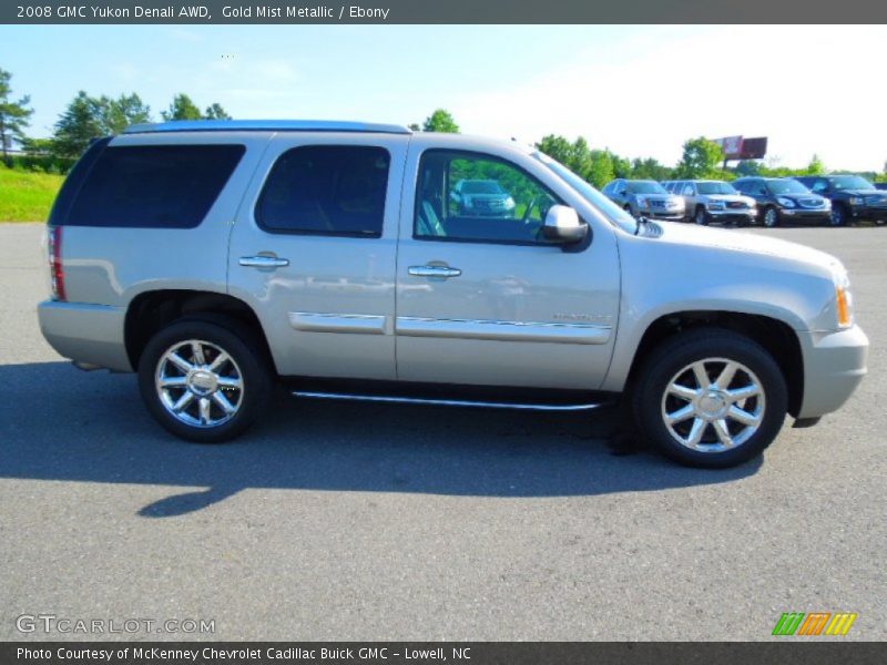 Gold Mist Metallic / Ebony 2008 GMC Yukon Denali AWD