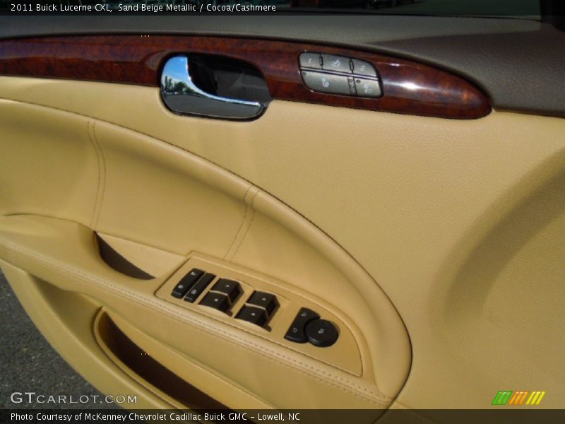 Sand Beige Metallic / Cocoa/Cashmere 2011 Buick Lucerne CXL