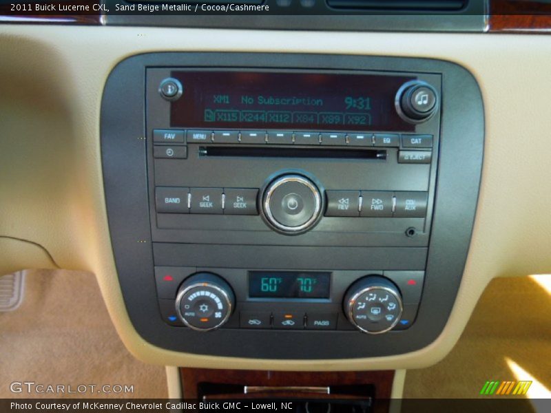 Sand Beige Metallic / Cocoa/Cashmere 2011 Buick Lucerne CXL