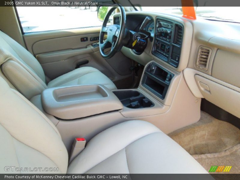 Onyx Black / Neutral/Shale 2005 GMC Yukon XL SLT