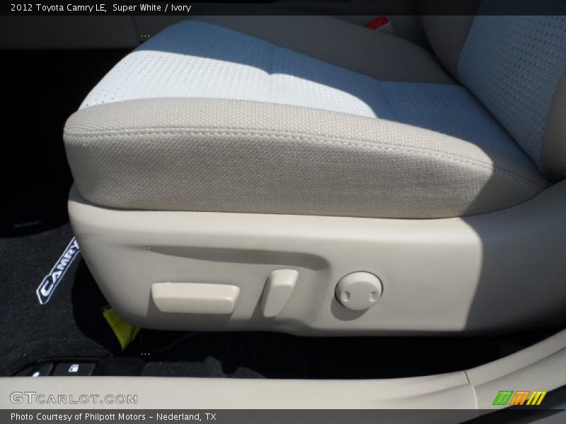 Super White / Ivory 2012 Toyota Camry LE