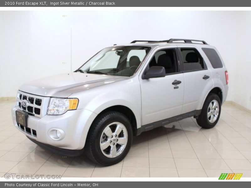 Ingot Silver Metallic / Charcoal Black 2010 Ford Escape XLT