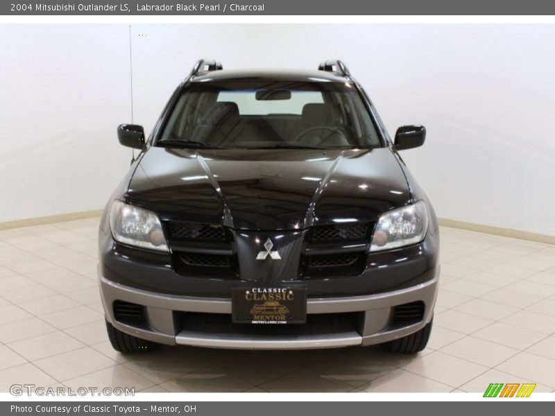 Labrador Black Pearl / Charcoal 2004 Mitsubishi Outlander LS