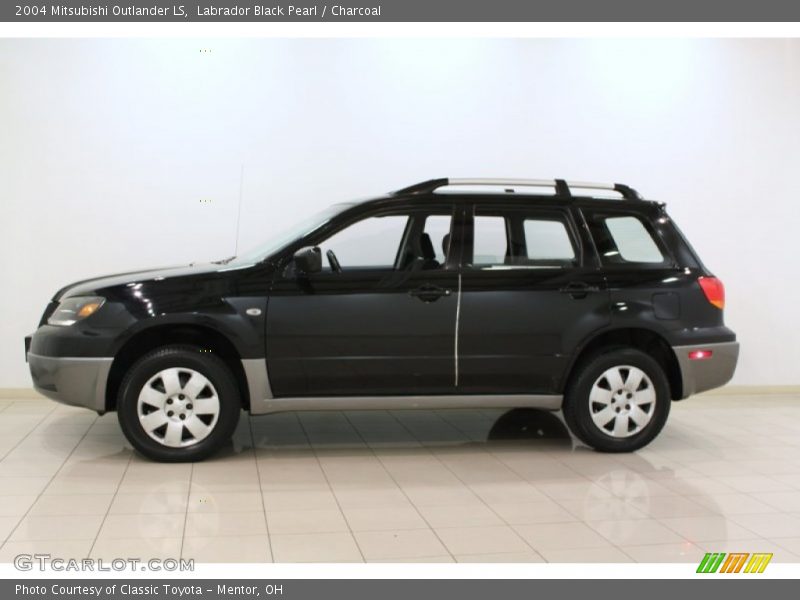 Labrador Black Pearl / Charcoal 2004 Mitsubishi Outlander LS