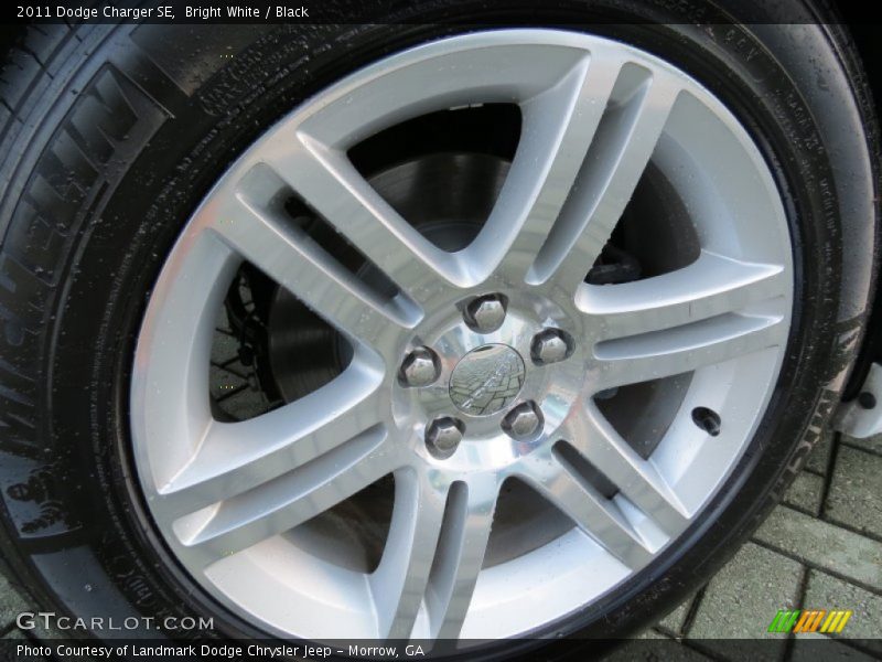 Bright White / Black 2011 Dodge Charger SE