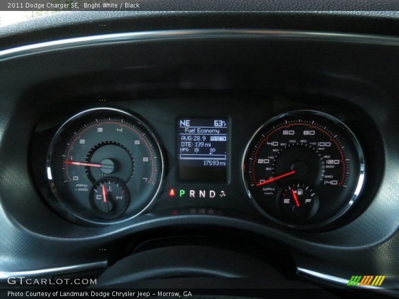 Bright White / Black 2011 Dodge Charger SE