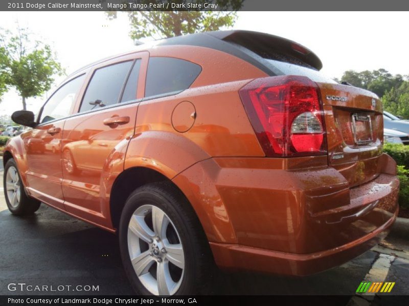 Mango Tango Pearl / Dark Slate Gray 2011 Dodge Caliber Mainstreet