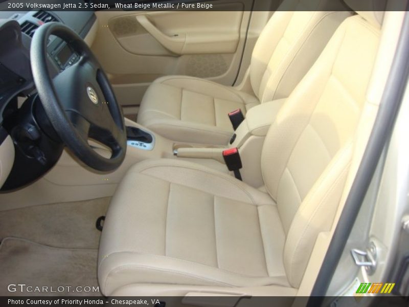 Wheat Beige Metallic / Pure Beige 2005 Volkswagen Jetta 2.5 Sedan
