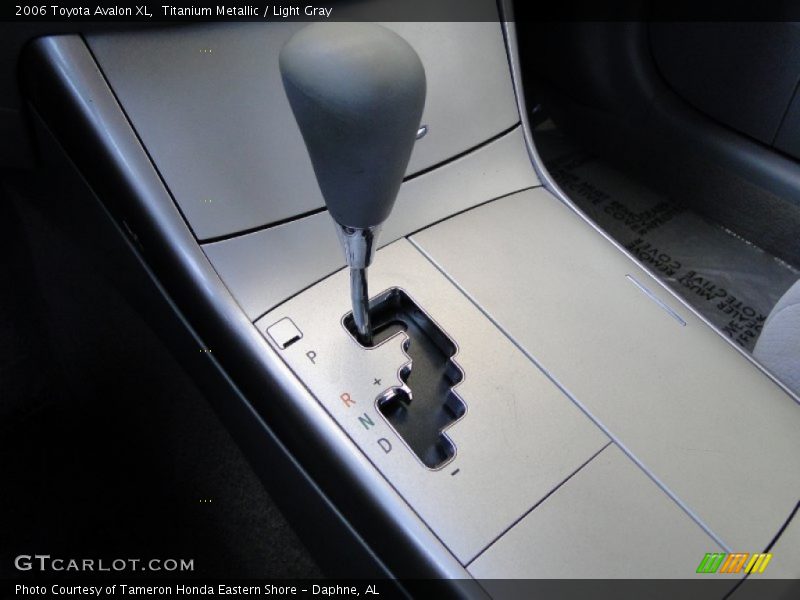 Titanium Metallic / Light Gray 2006 Toyota Avalon XL