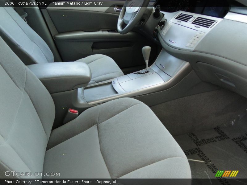 Titanium Metallic / Light Gray 2006 Toyota Avalon XL
