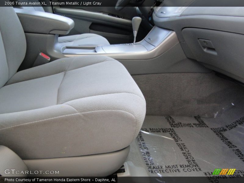 Titanium Metallic / Light Gray 2006 Toyota Avalon XL