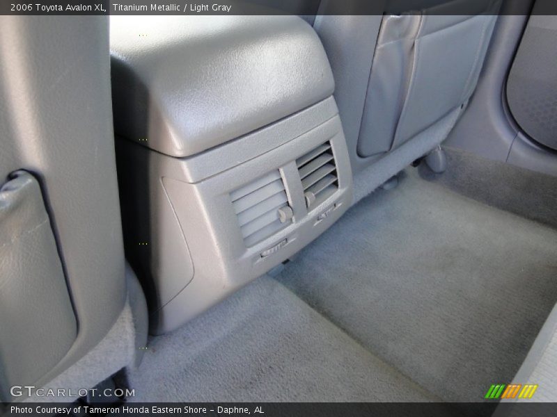 Titanium Metallic / Light Gray 2006 Toyota Avalon XL