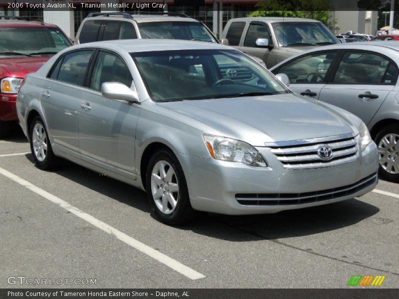 Titanium Metallic / Light Gray 2006 Toyota Avalon XL