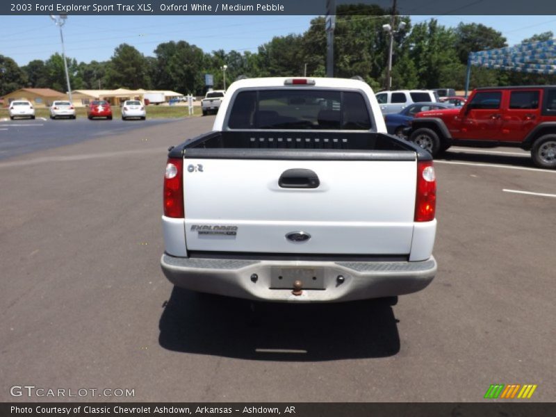 Oxford White / Medium Pebble 2003 Ford Explorer Sport Trac XLS