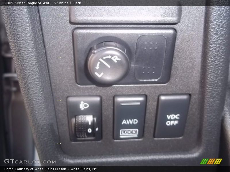 Silver Ice / Black 2009 Nissan Rogue SL AWD
