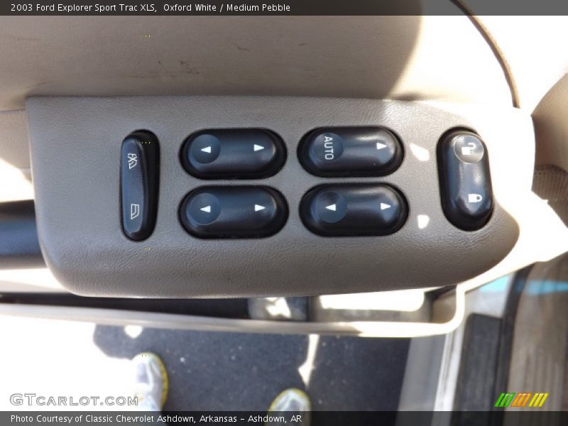 Oxford White / Medium Pebble 2003 Ford Explorer Sport Trac XLS