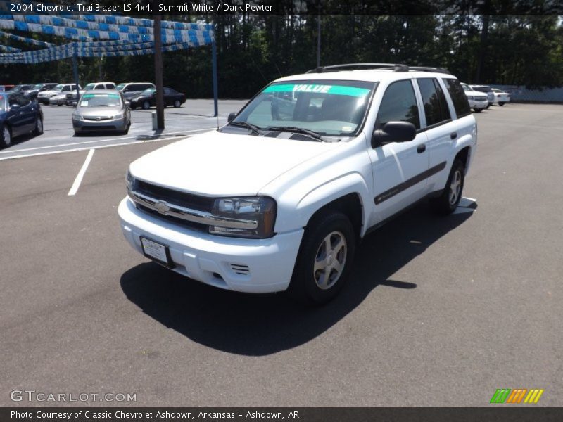Summit White / Dark Pewter 2004 Chevrolet TrailBlazer LS 4x4