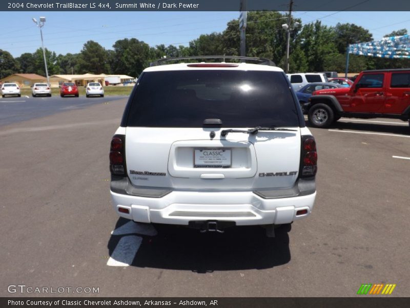 Summit White / Dark Pewter 2004 Chevrolet TrailBlazer LS 4x4