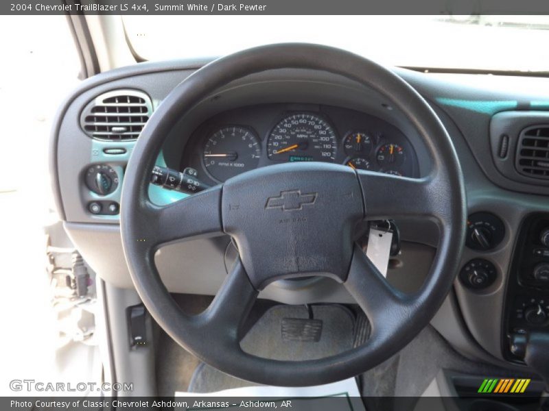 Summit White / Dark Pewter 2004 Chevrolet TrailBlazer LS 4x4