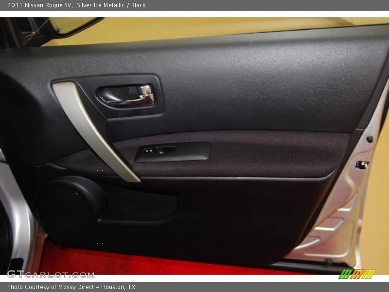Silver Ice Metallic / Black 2011 Nissan Rogue SV