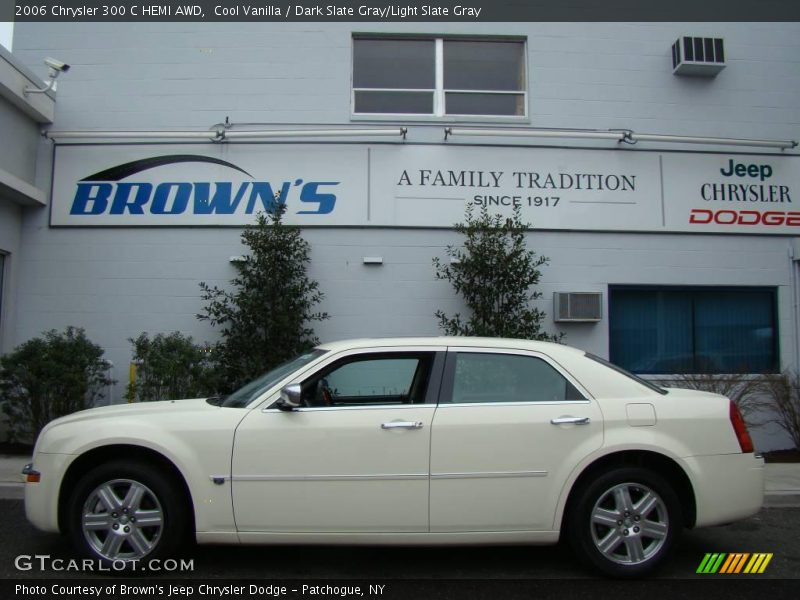 Cool Vanilla / Dark Slate Gray/Light Slate Gray 2006 Chrysler 300 C HEMI AWD