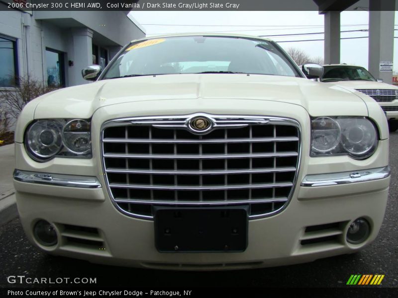 Cool Vanilla / Dark Slate Gray/Light Slate Gray 2006 Chrysler 300 C HEMI AWD