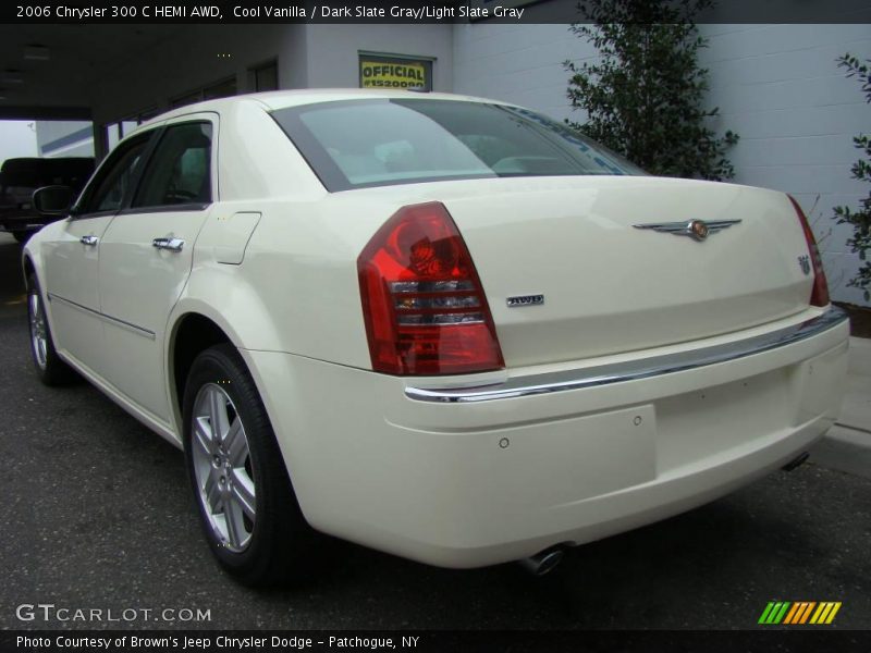 Cool Vanilla / Dark Slate Gray/Light Slate Gray 2006 Chrysler 300 C HEMI AWD
