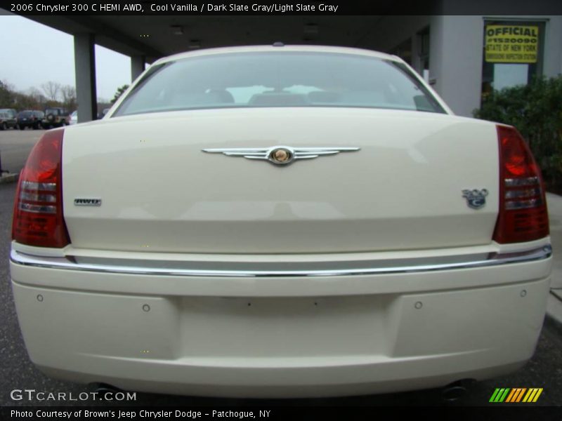 Cool Vanilla / Dark Slate Gray/Light Slate Gray 2006 Chrysler 300 C HEMI AWD