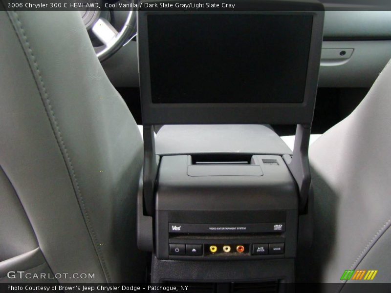Cool Vanilla / Dark Slate Gray/Light Slate Gray 2006 Chrysler 300 C HEMI AWD