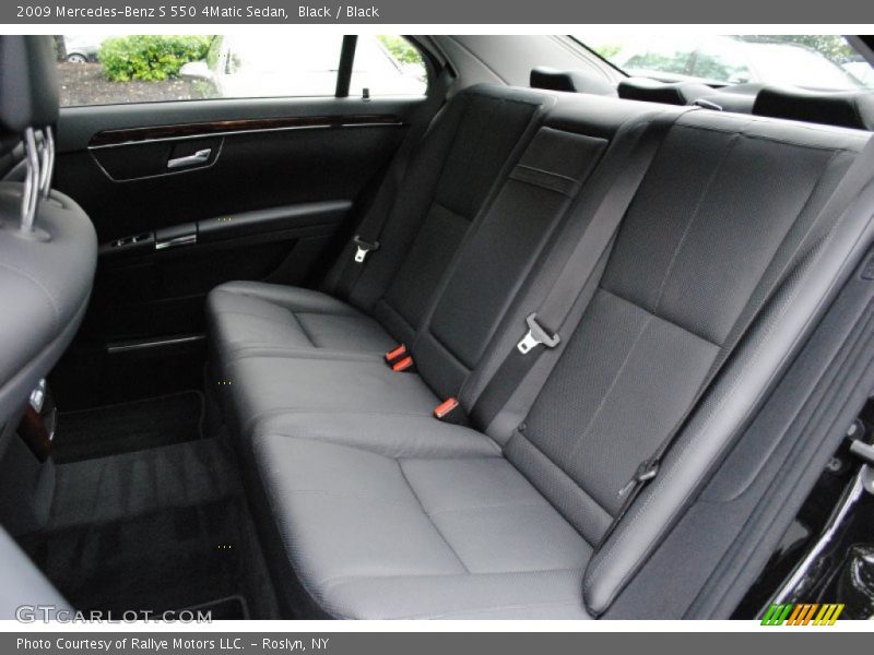 Black / Black 2009 Mercedes-Benz S 550 4Matic Sedan