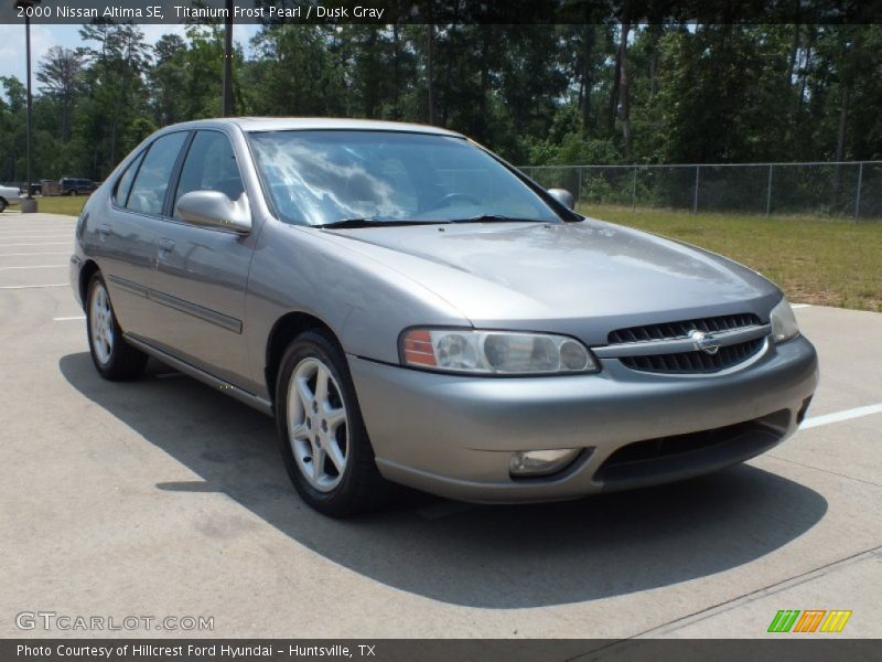 Titanium Frost Pearl / Dusk Gray 2000 Nissan Altima SE