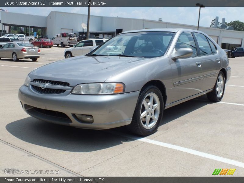 Titanium Frost Pearl / Dusk Gray 2000 Nissan Altima SE