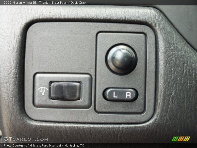 Titanium Frost Pearl / Dusk Gray 2000 Nissan Altima SE